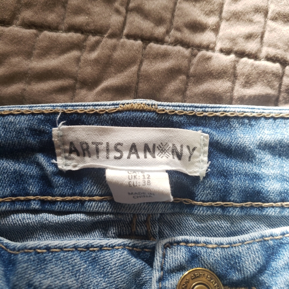 Two pair of cute ladies denim shorts size 8-PM1 - Picture 3 of 9